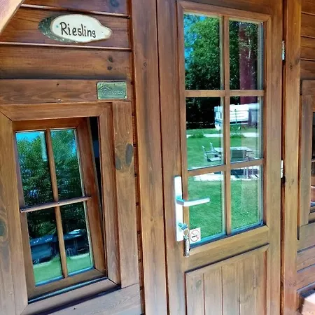 Campingplatz Aichelberg Kamp alanı